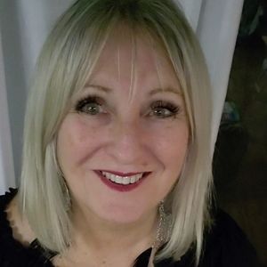 Meet your Posher, Tonia